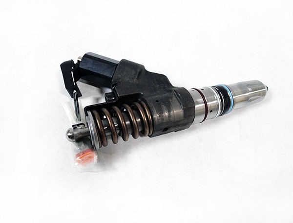 康明斯QSM11发动机配件喷油器4903472
